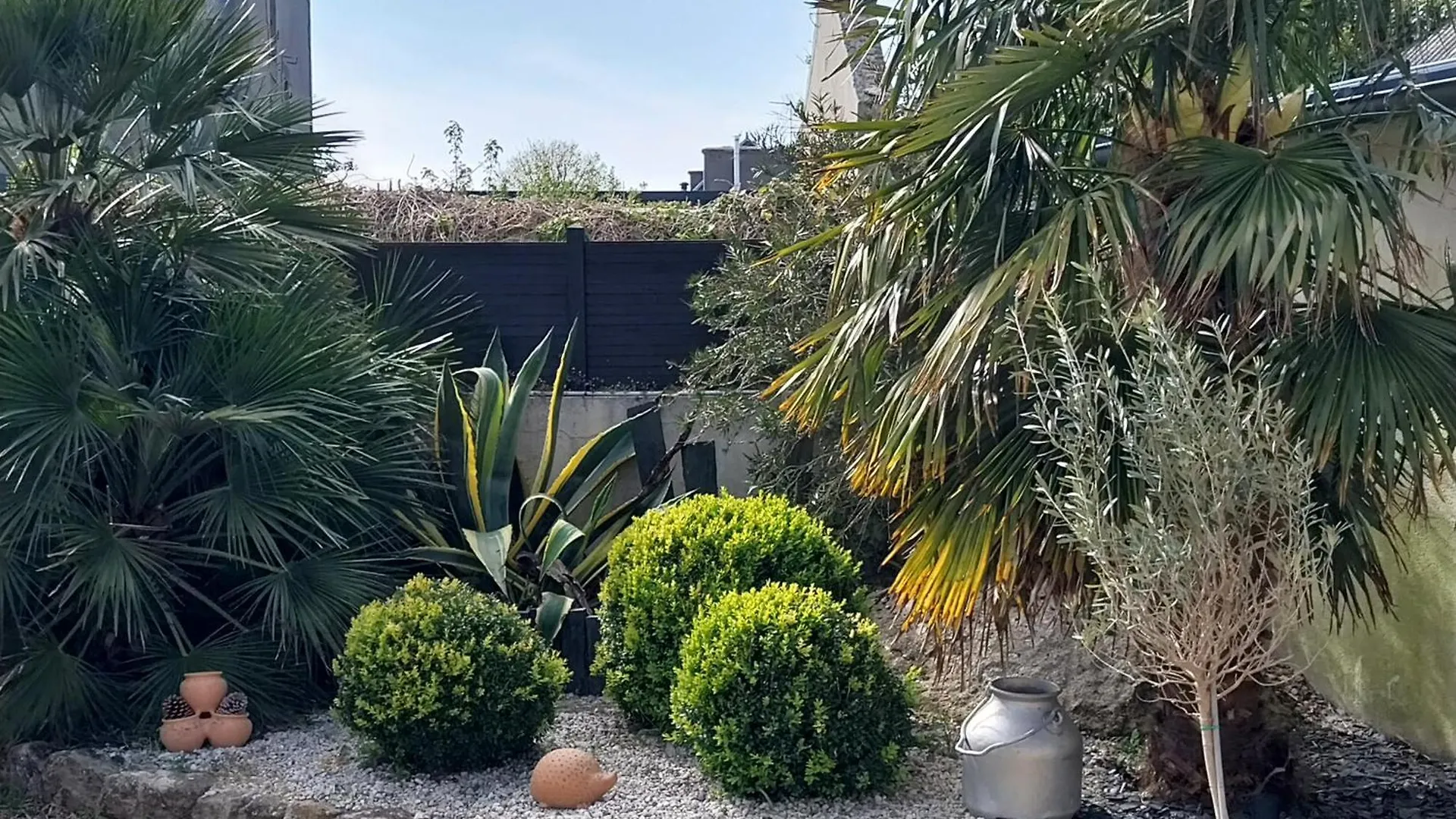 Un Ptit Coin De Paradis Chez Jf Et Daisy A Plouescat France